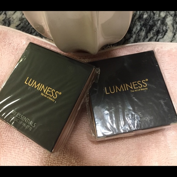 LUMINESS Other - EDIT🔥LUMINESS Eyeshadow 🚫lip palette sold🚫